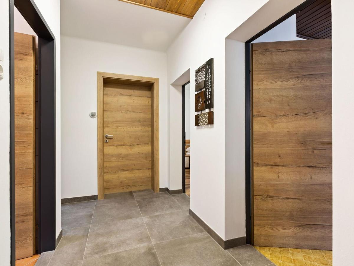 Spacious Apartment In Grossarl With Garden エクステリア 写真
